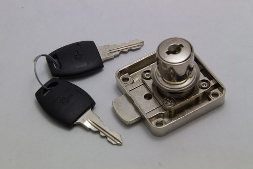 CERRADURAS MUEBLE 0=18 MM